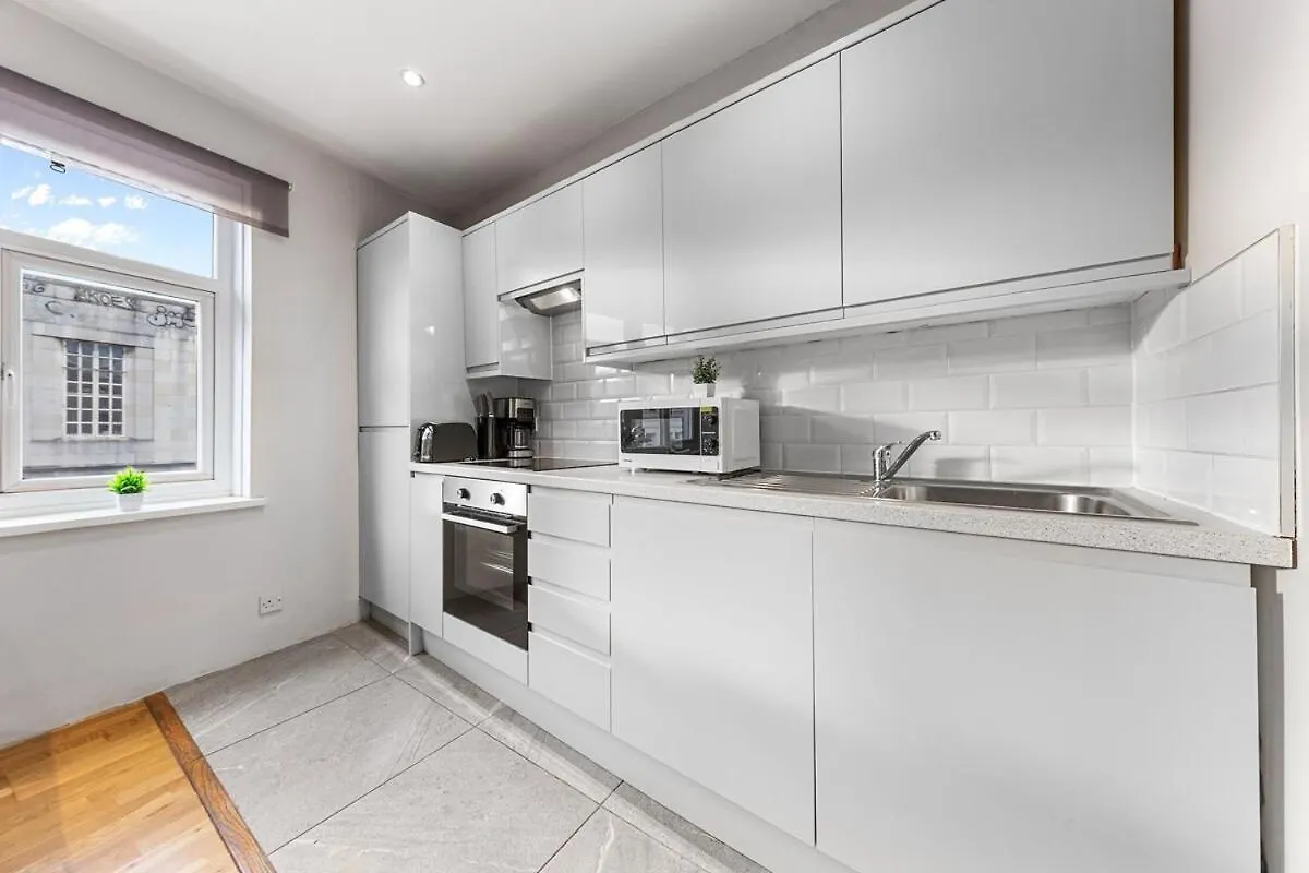 London Elite Flat With Parking Apartment 0*,