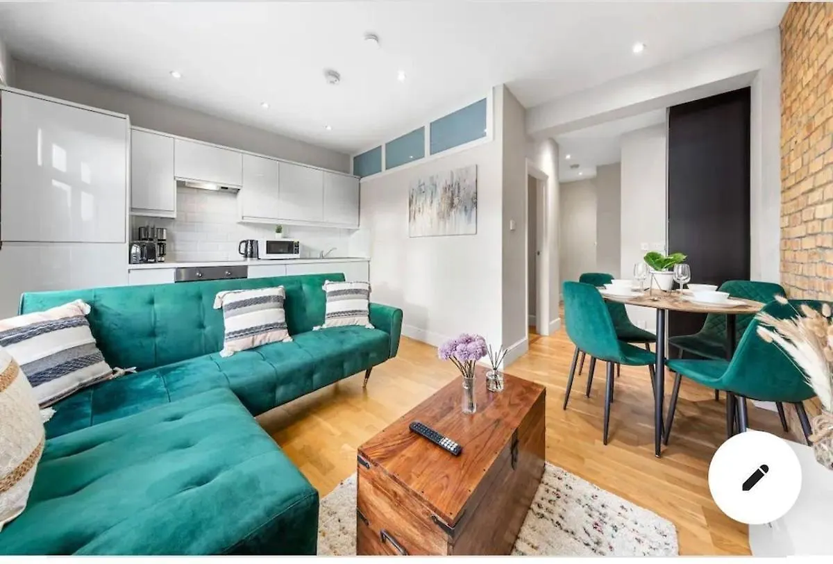 London Elite Flat With Parking Apartment United Kingdom